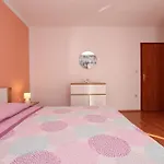 Rooms And Apartment Sanja